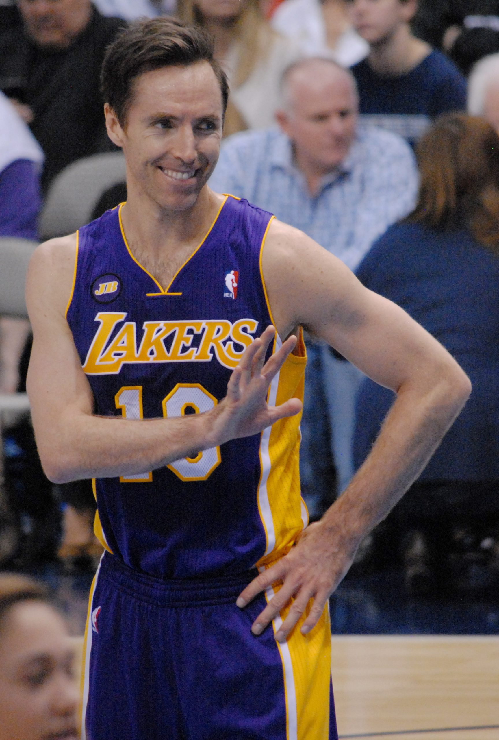 He was a badass': Stories from Steve Nash's college career at